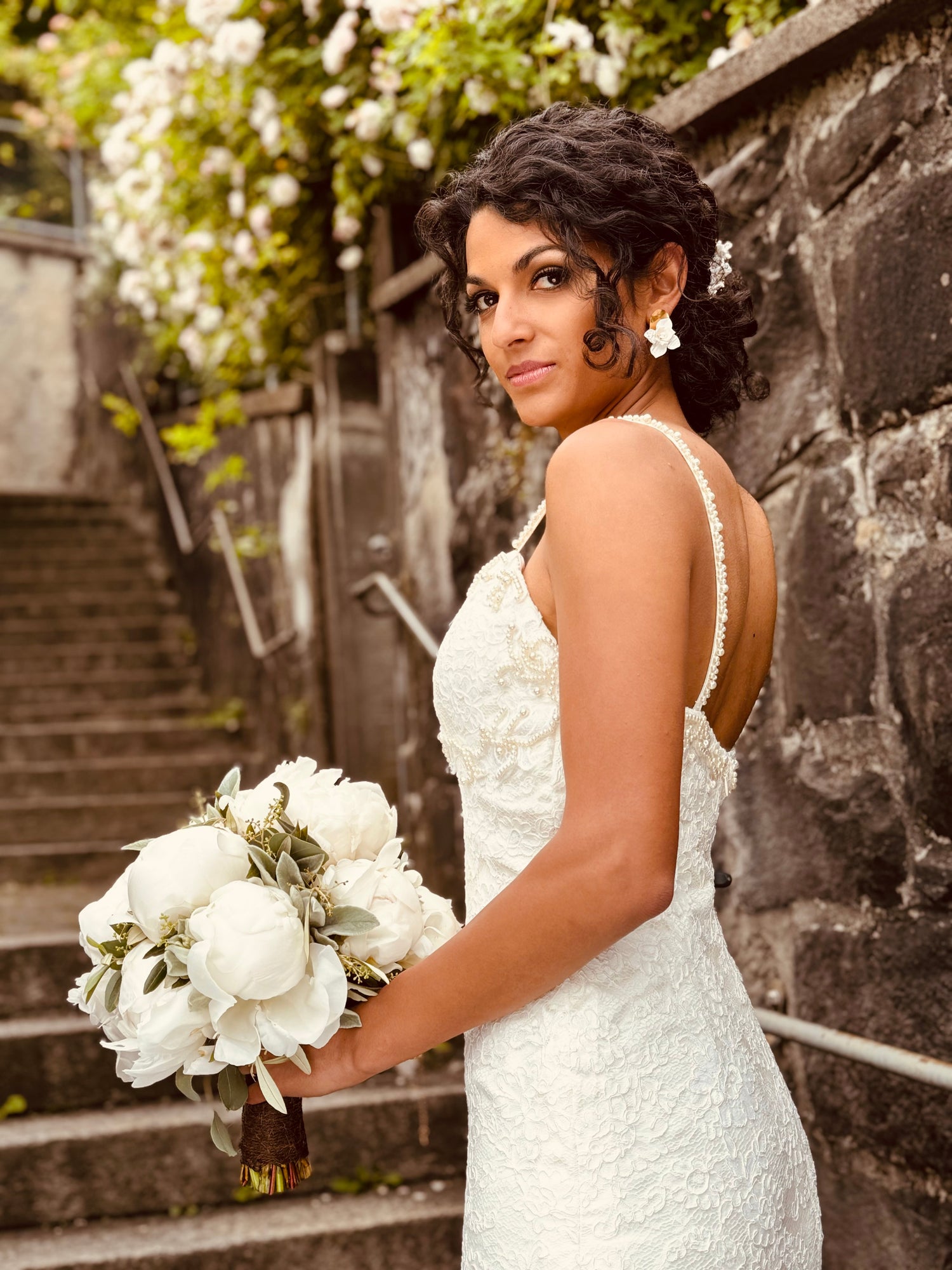 J-UNIQUE Bridal jewelry